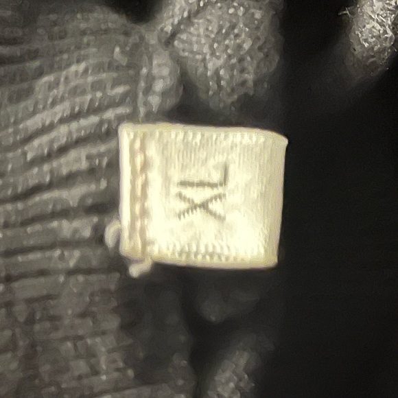 Modango Mens Black Sweater with Texture !! - Picture 7 of 8